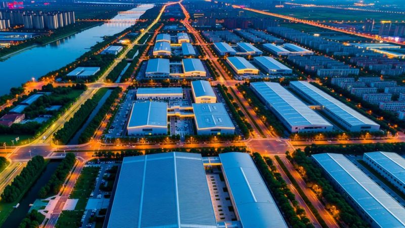 育儿嫂与保姆：生活照料中的职责差异解析